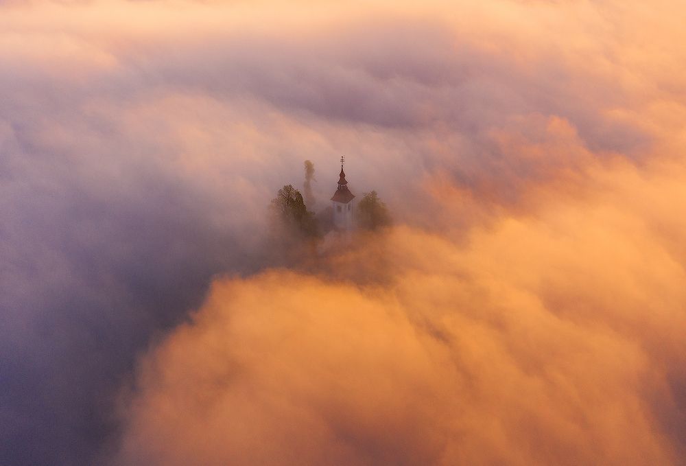 Photograph by Vladimir Kushnarev