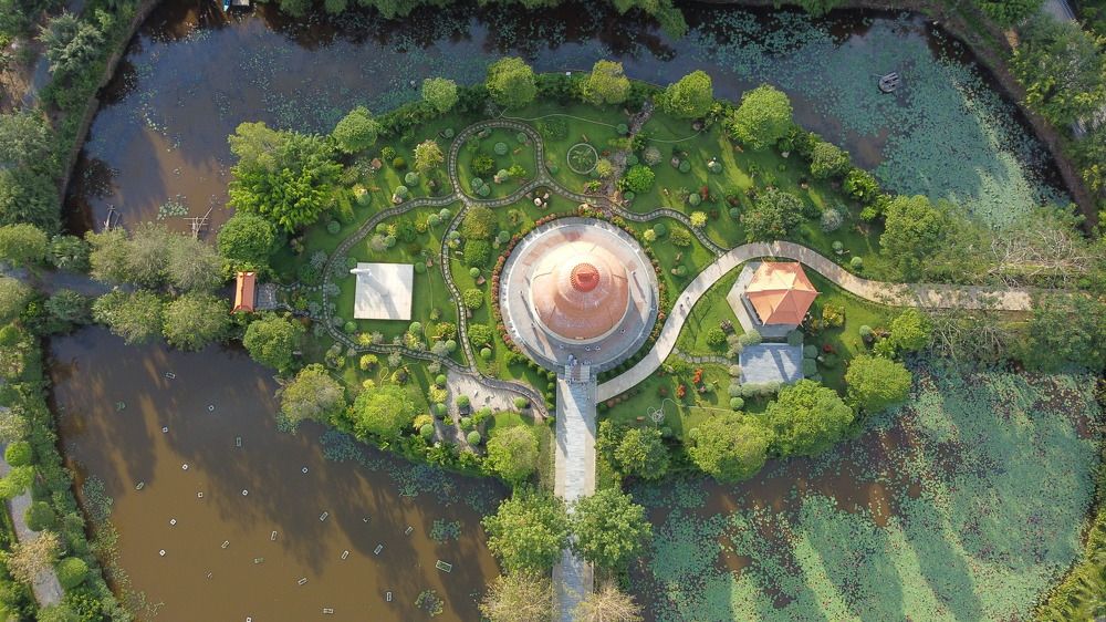 Photograph by Trung Duong