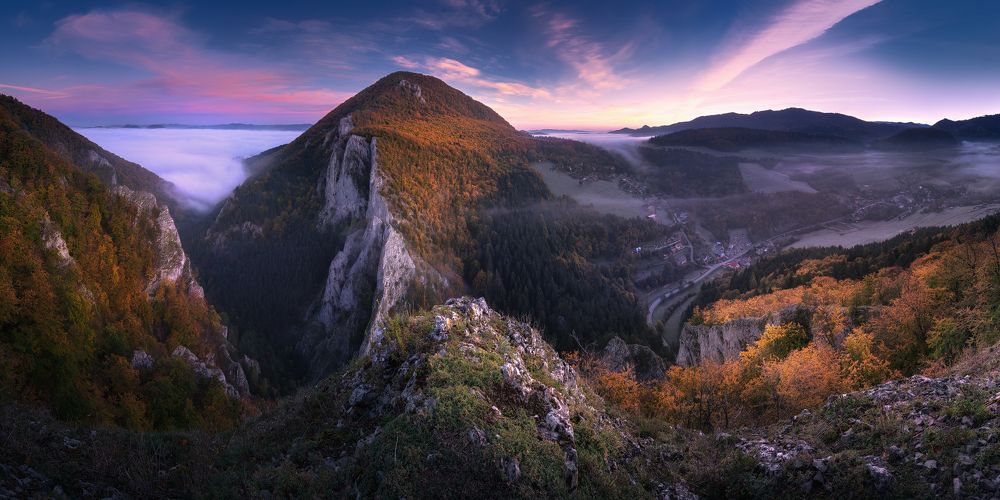 Blue hour at Manin peak