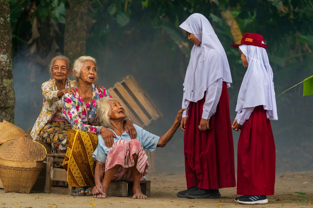 Photograph by Budi Yuwono