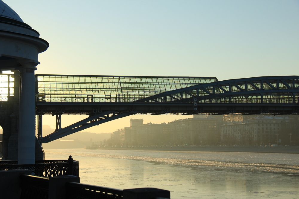 Пушкинский (Андреевский) пешеходный мост. Москва, 2020