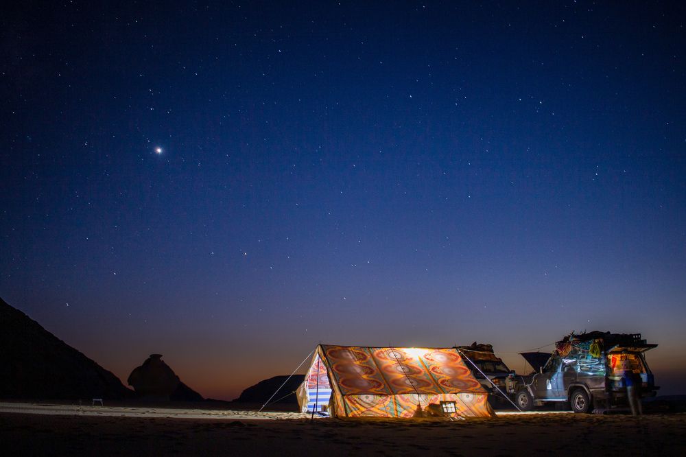 Camping in the desert ⛺
