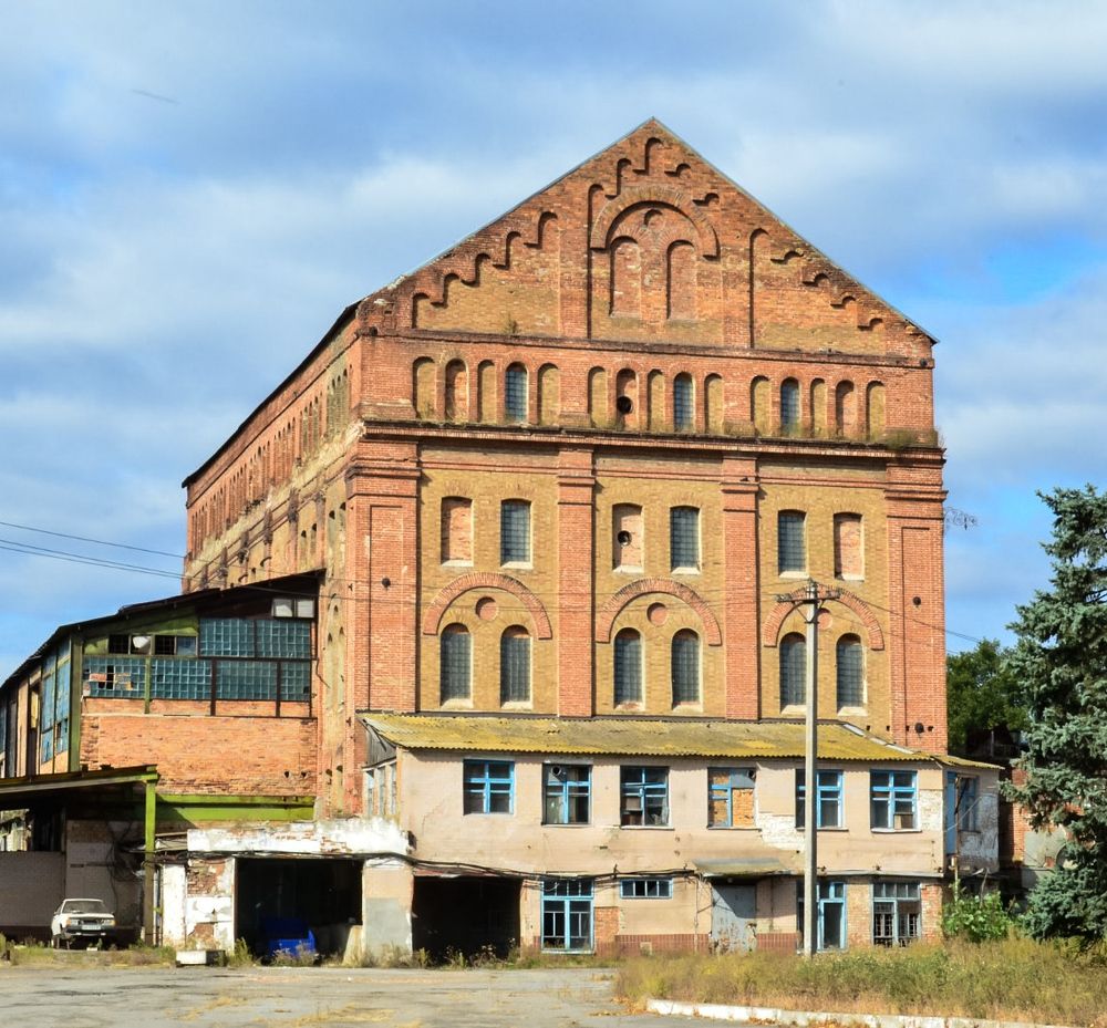 Старые строения, которые радуют глаз не смотря на столетие...