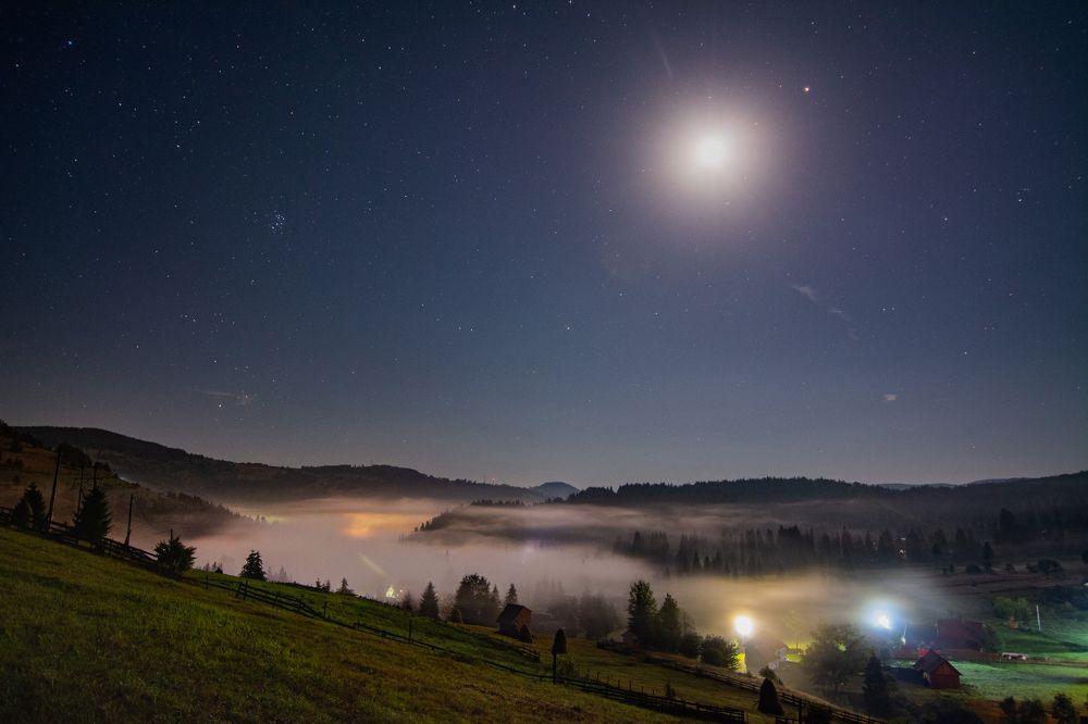 Photograph by Cristian Brancu