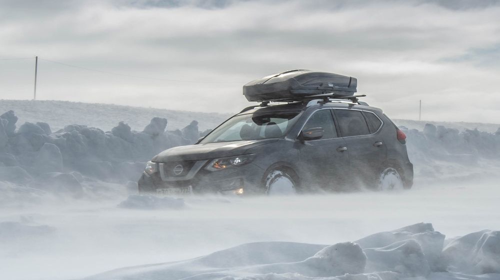 Сквозь снежный перемет