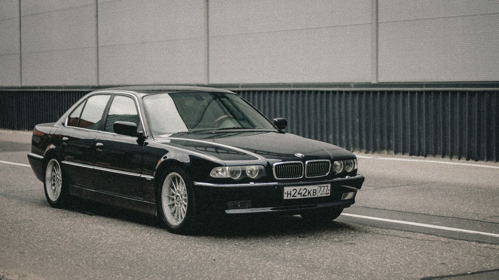 BMW E38