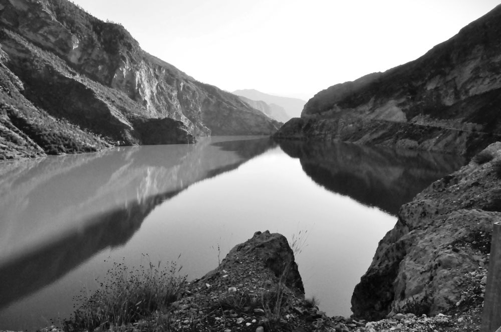 Озеро в горах.