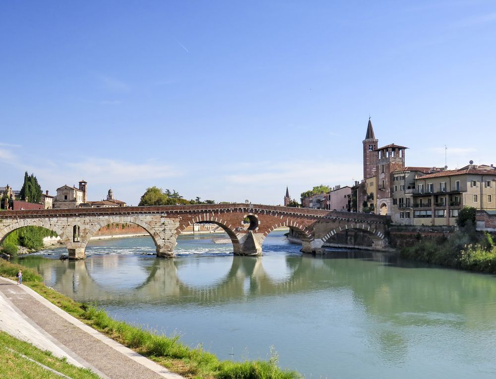 Arch bridge in Verona