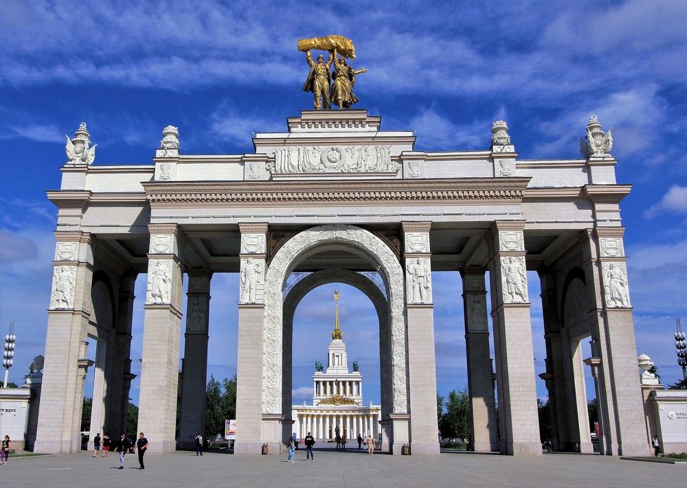 Самый шаблонный кадр ВДНХ