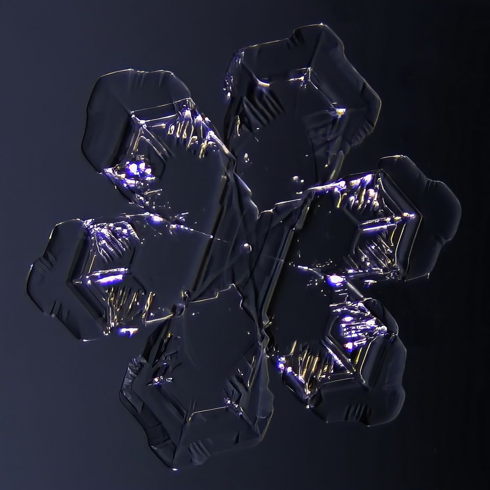 Снежинки такие разные и удивительные