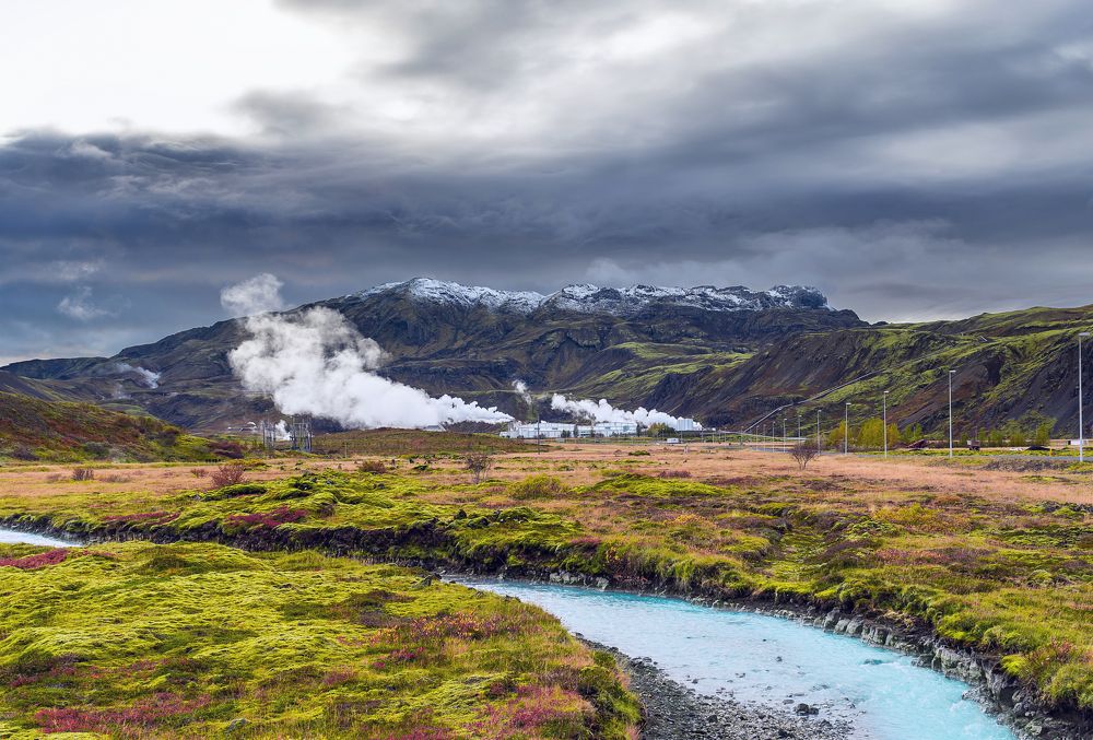 Photograph by Piotr Mickevic