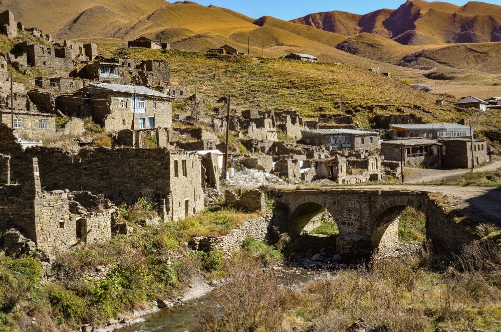 Старинный каменный мост