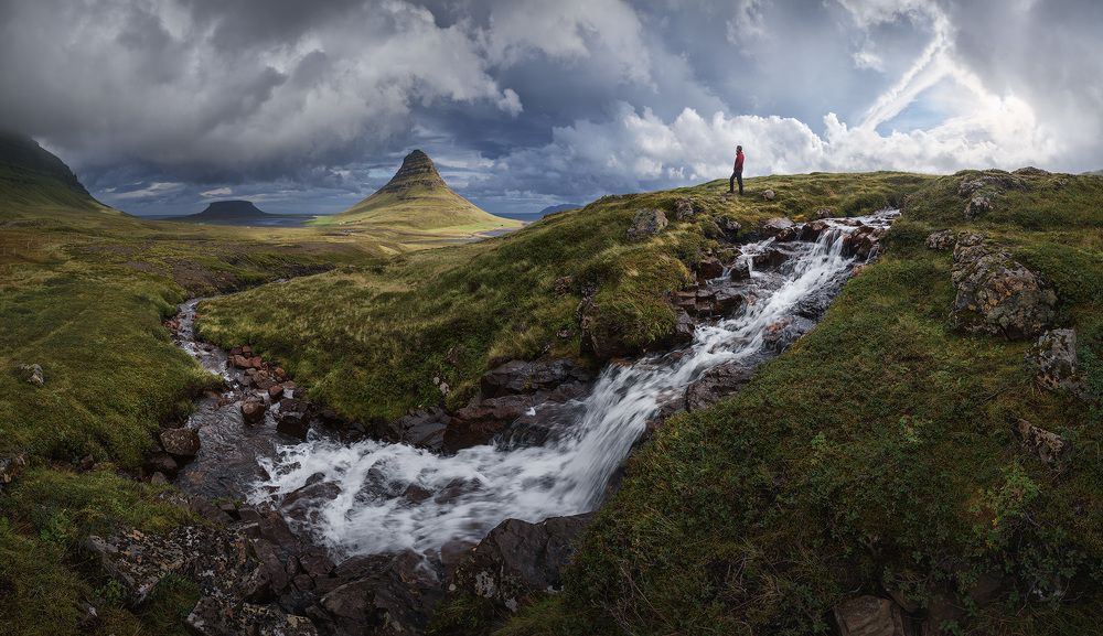 A river leads me to Kirkjufell