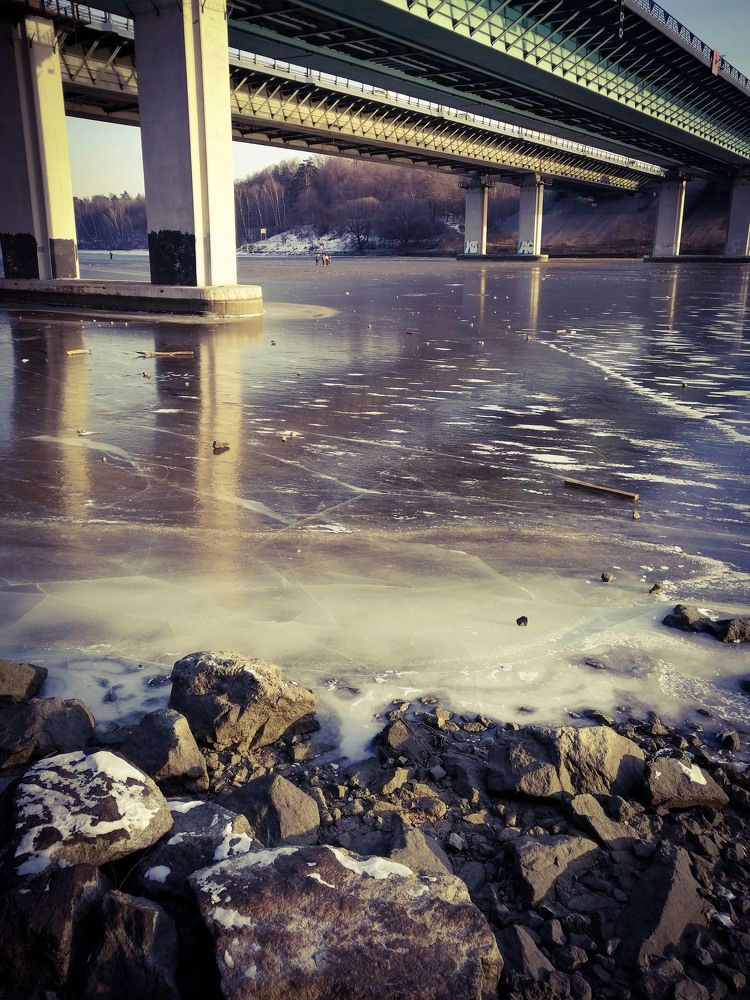 Мост через канал им. Москвы