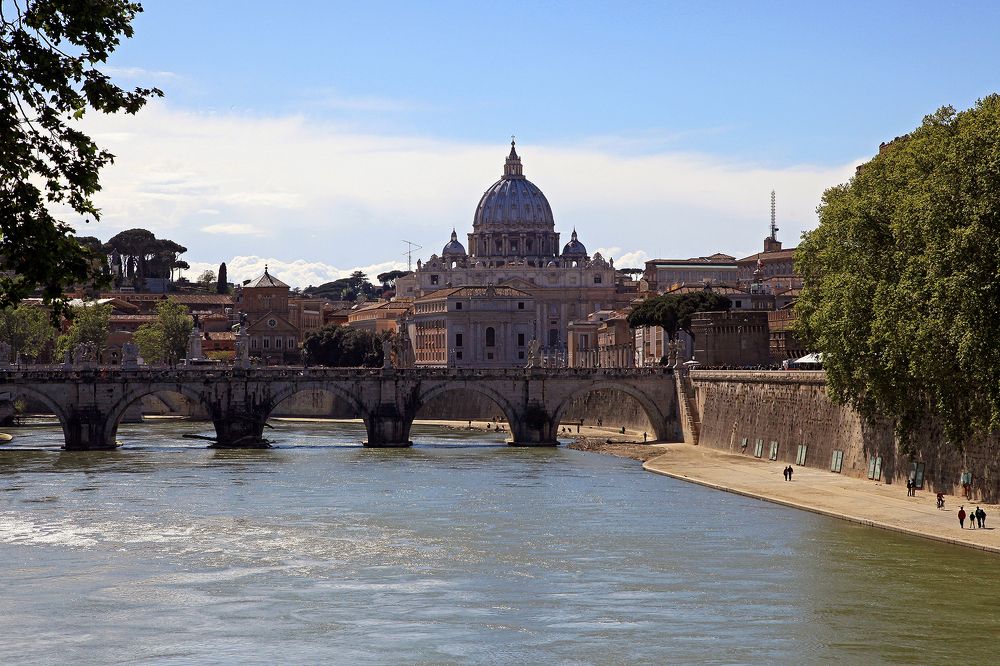 Мост Святого Ангела в Риме