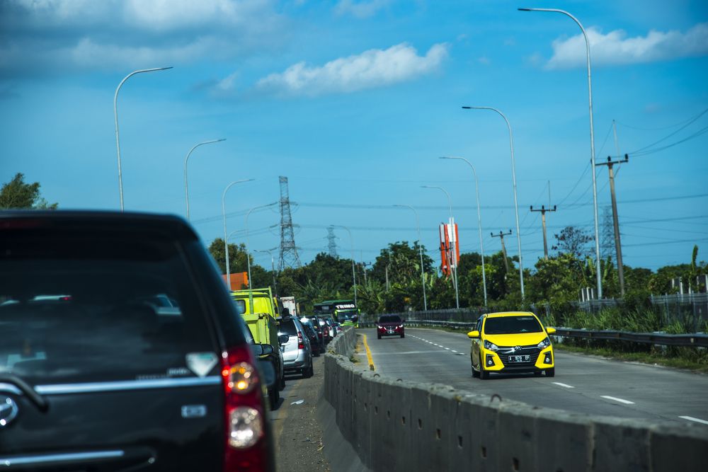 Entering the toll road gate