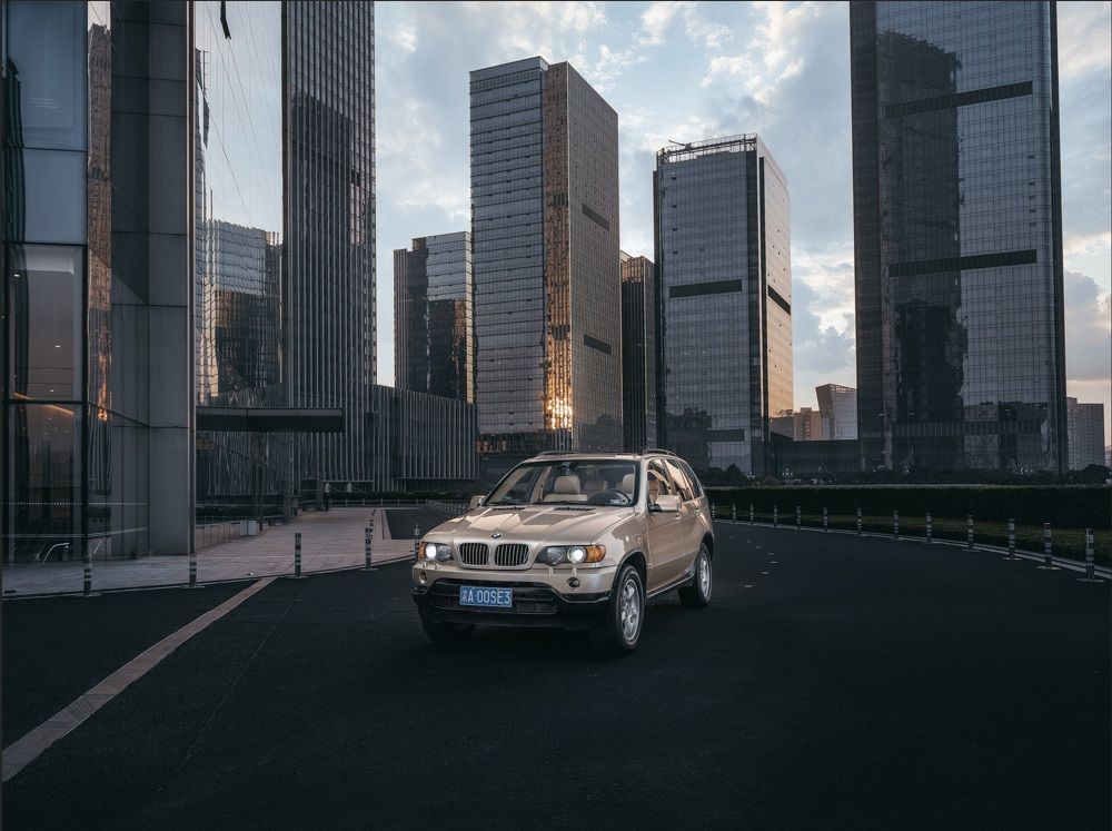 Photograph by Martin S.