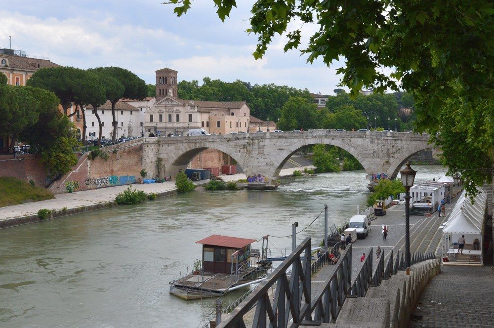 Bridge in Rome