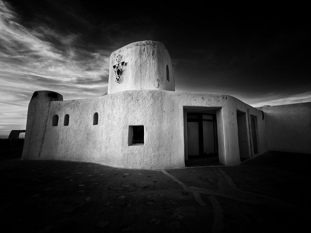 Between light and darkness