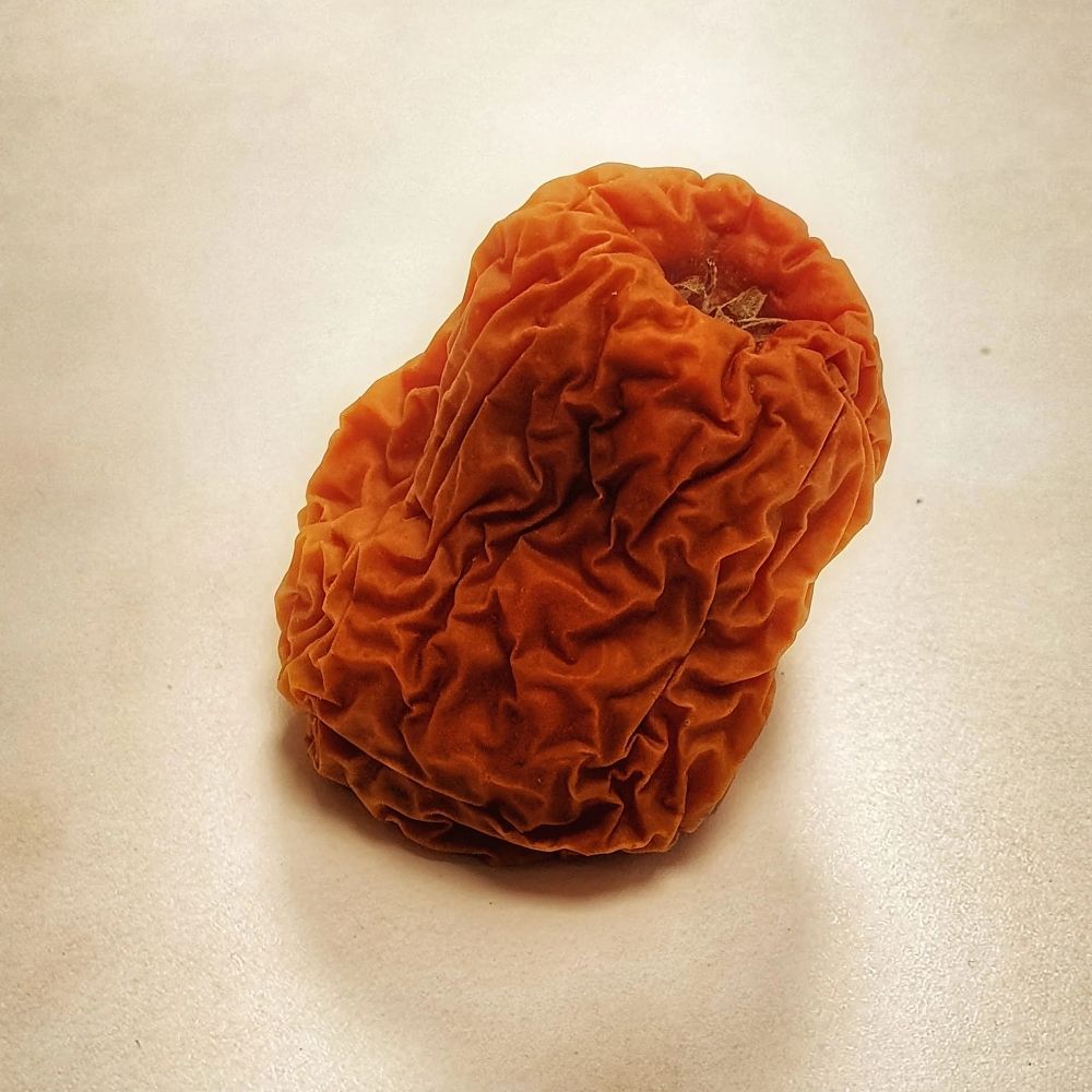 Apple without plastic surgery