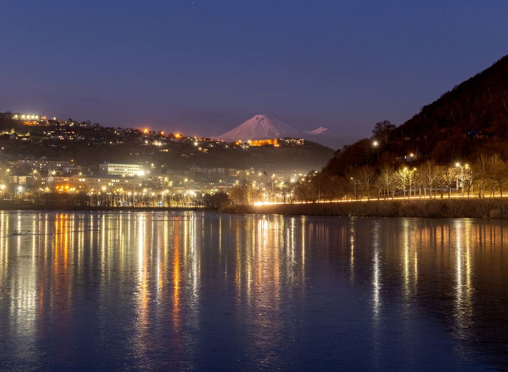 Вечерний город