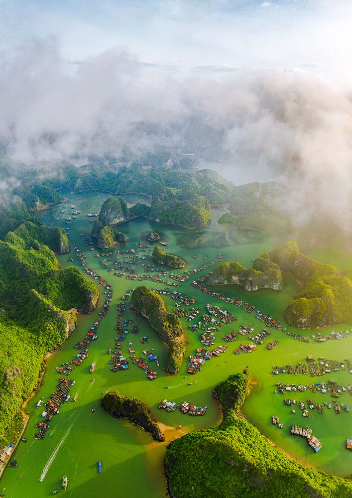 Morning in Cat Ba Island