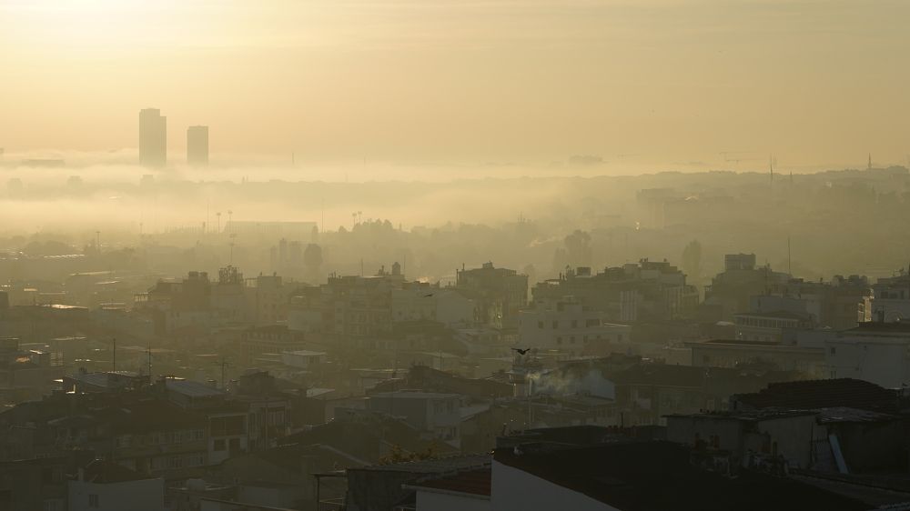 The city is tired and goes to rest for the night