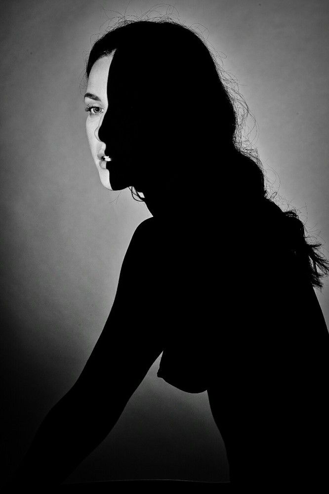 Черно-белое.