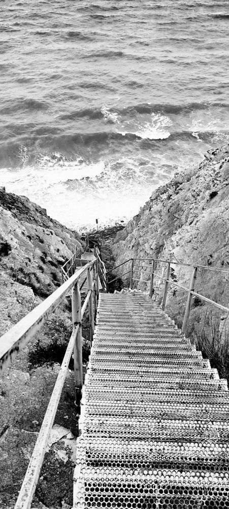 Рукой подать...