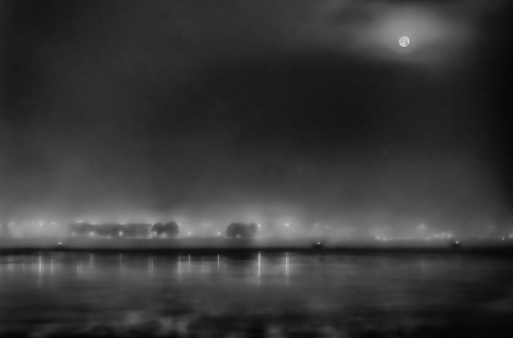 Туманное утро над Невой