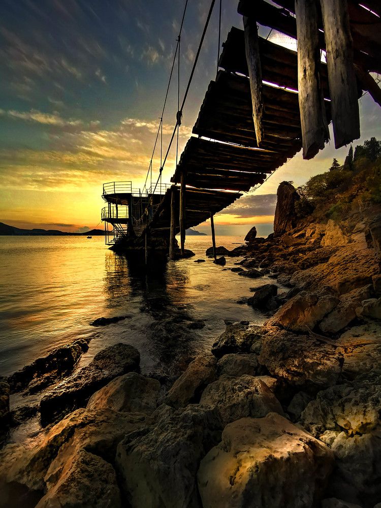 Мост в светлое будущее