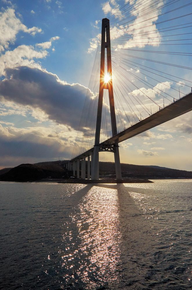 Мост на остров Русский. Владивосток.