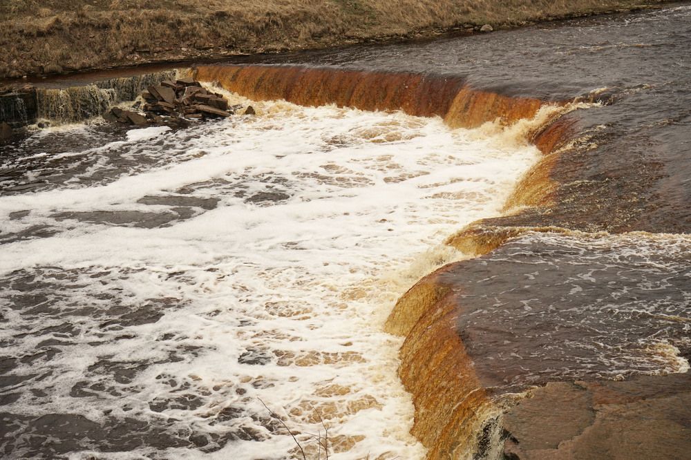 Водопад реки Тосна.