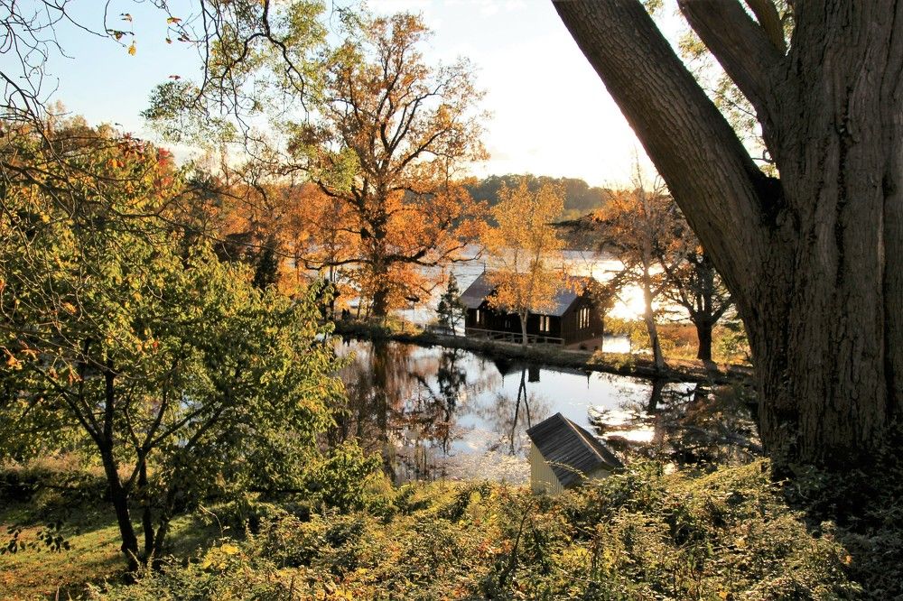 Photograph by Leo Tujak