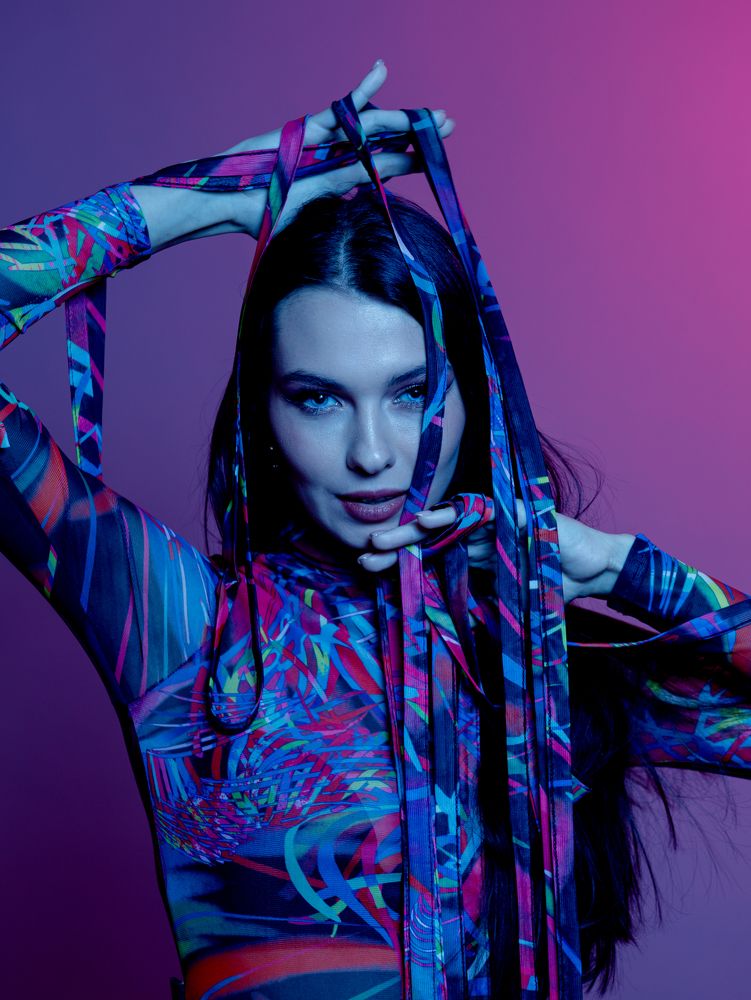 Интересное цветовое решение.