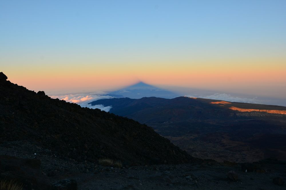 Тень Вулкана