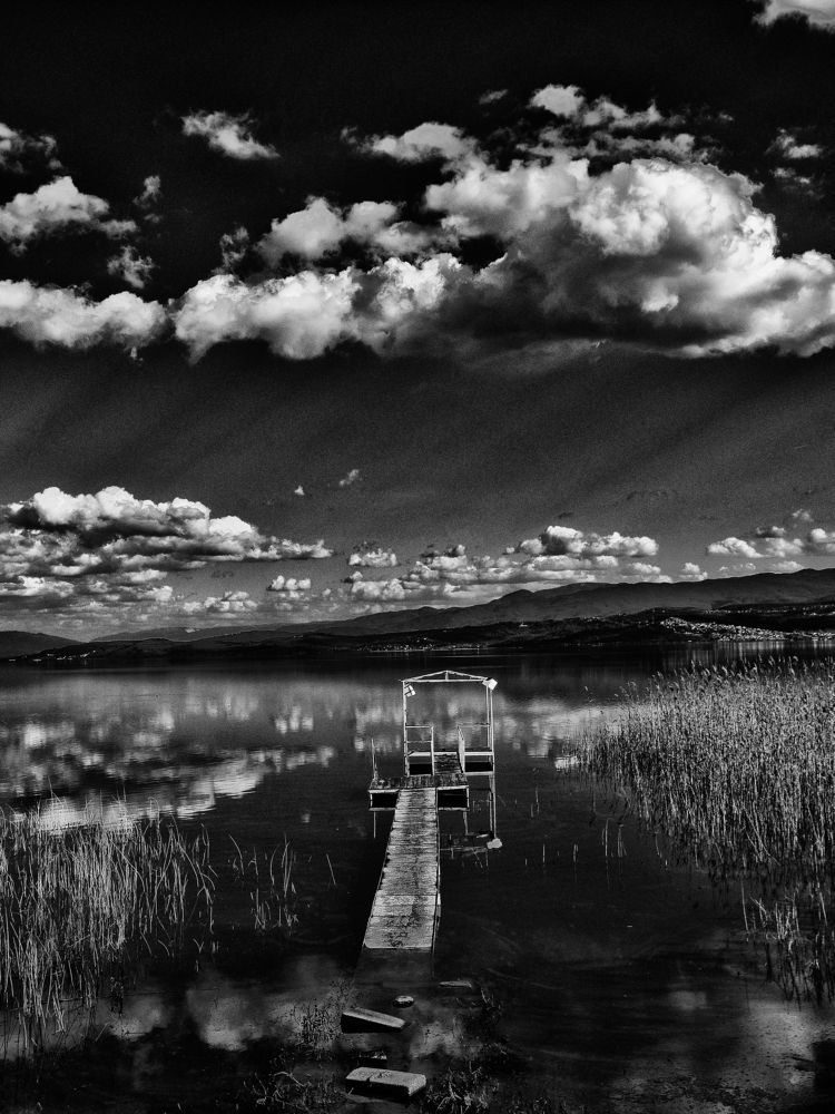 Photograph by Muzaffer Sütlüoğlu