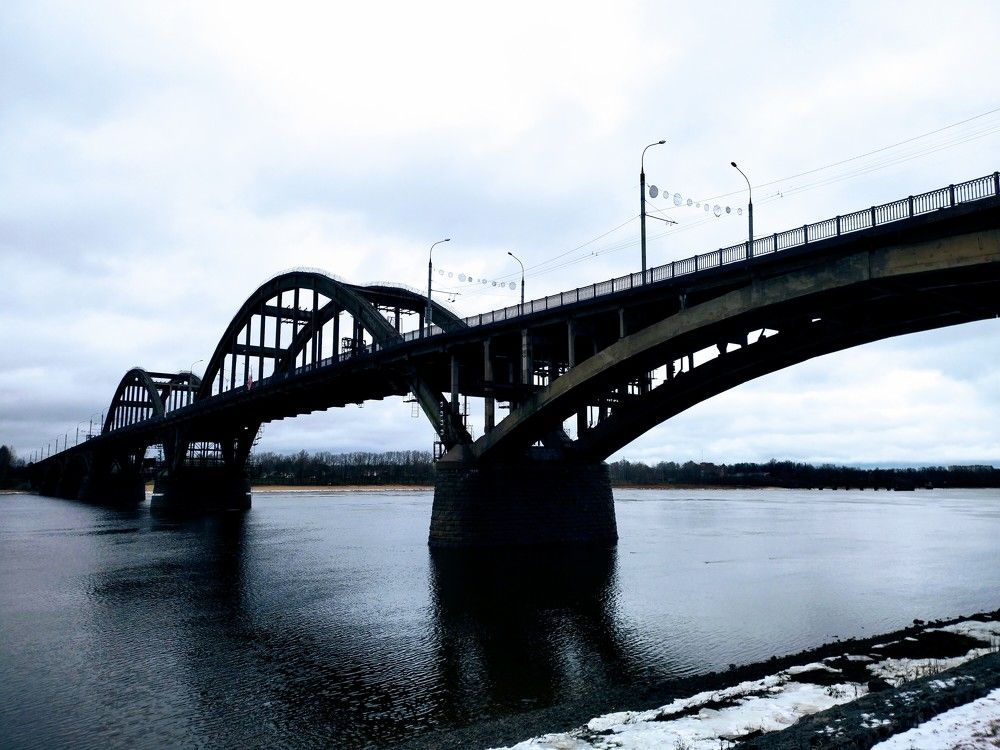 Мост через реку Волга