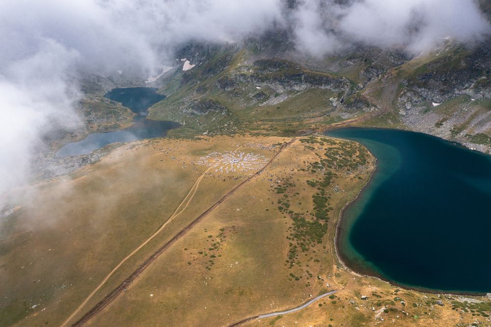 The sun ritual of the Deunovists