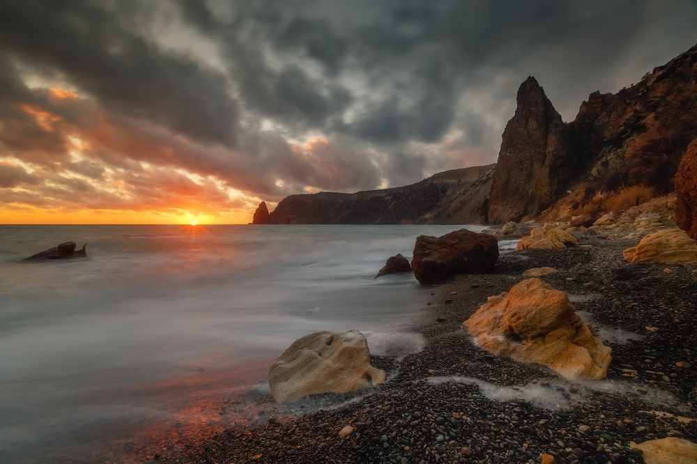 Зимы начало...Яшмовый пляж Фиолента.