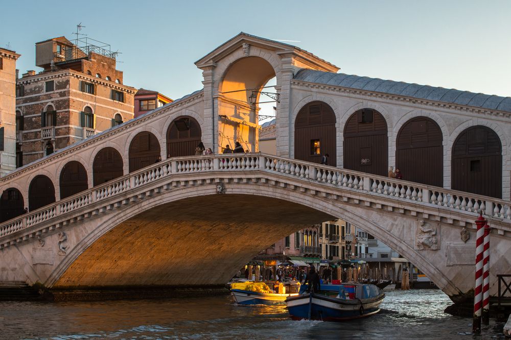 Фотография автора Alexander Pakhomov