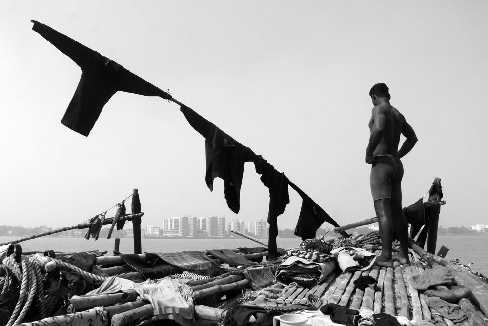 LAUNDRY OF THE BOAT.