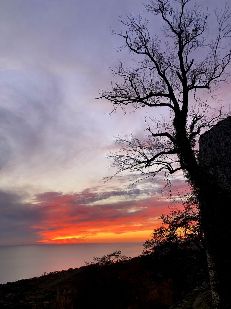 Закат на Иверской горе
