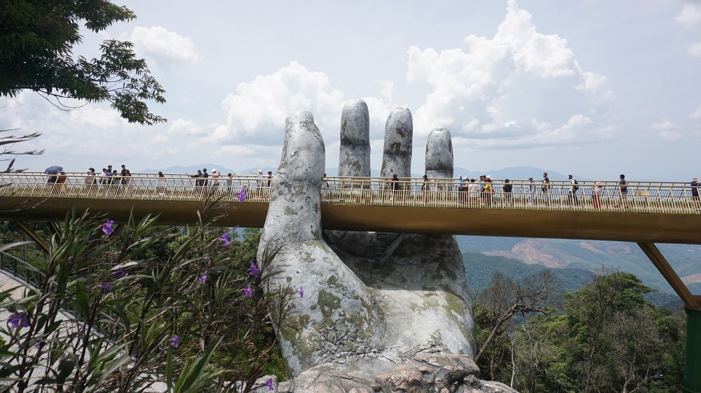 Золотой мост. Дананг. Вьетнам