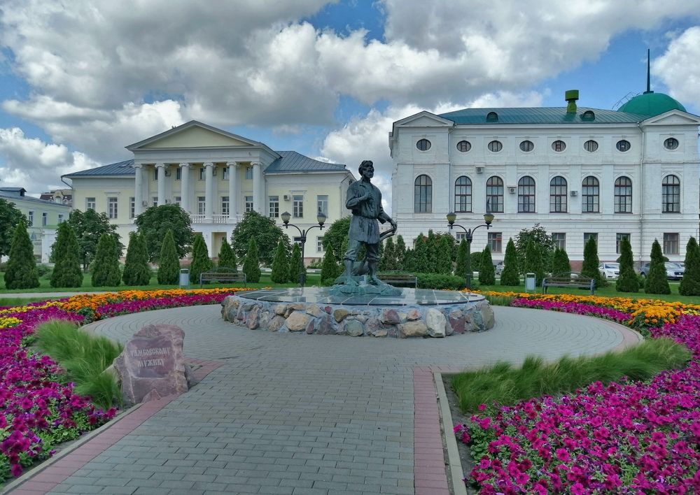 Памятник «Тамбовский мужик»