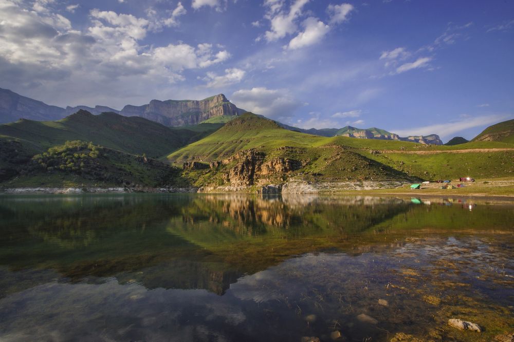 Озеро в отражении