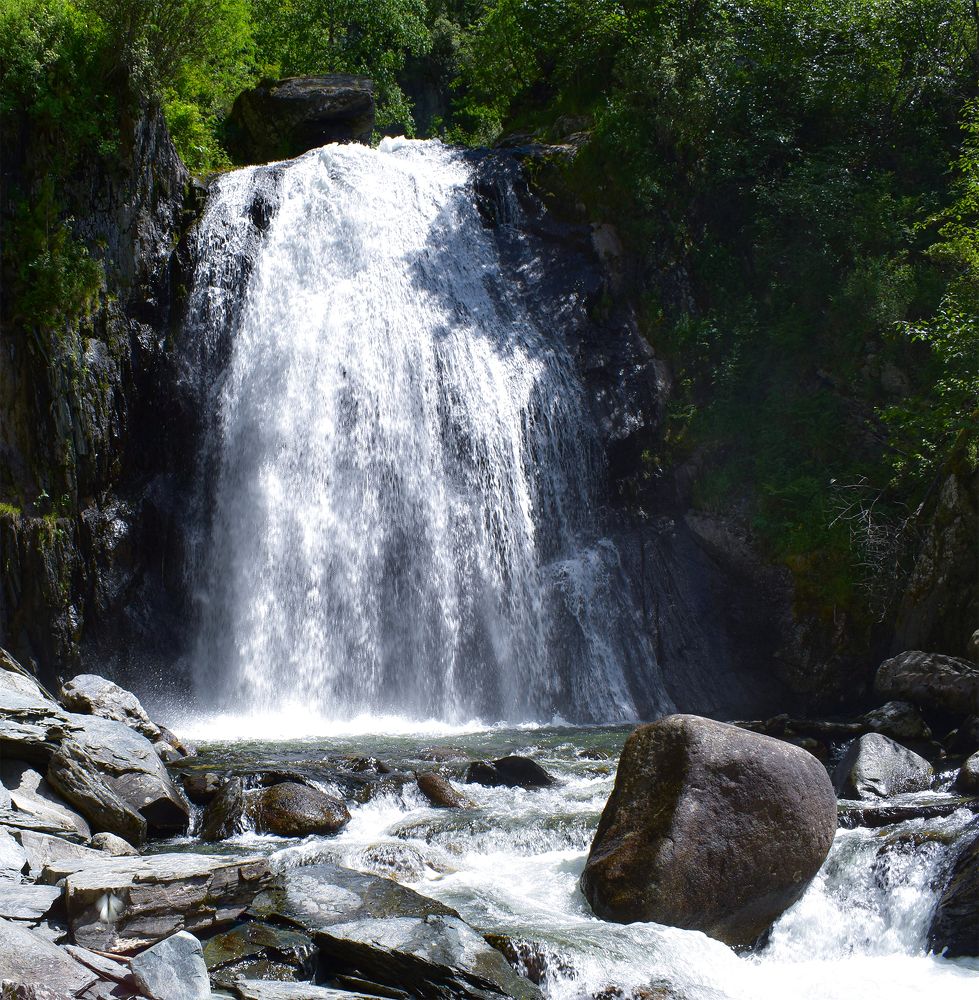 Водопад Корбу