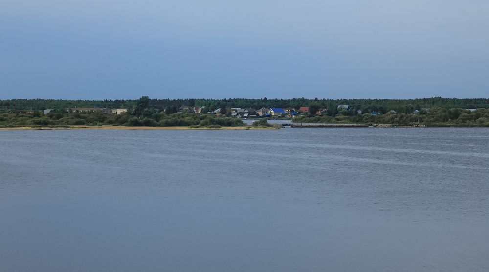 The village of Ustye and the Kubena River in September