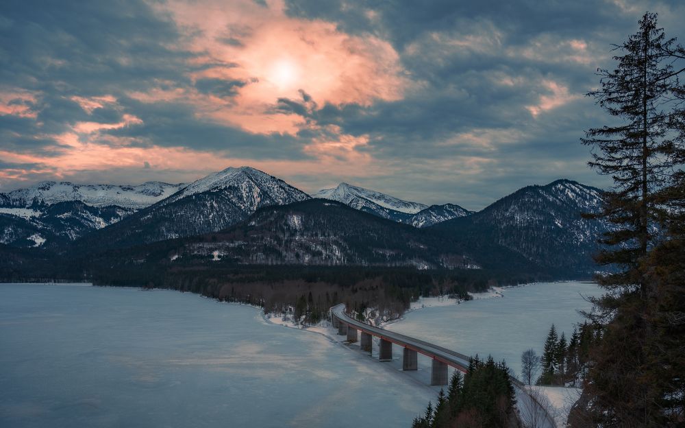 Photograph by Gialopoulos