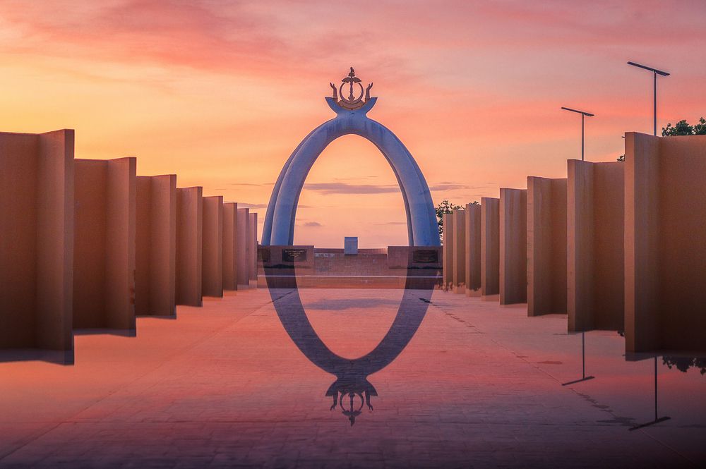 Photograph by Ari Kustiawan